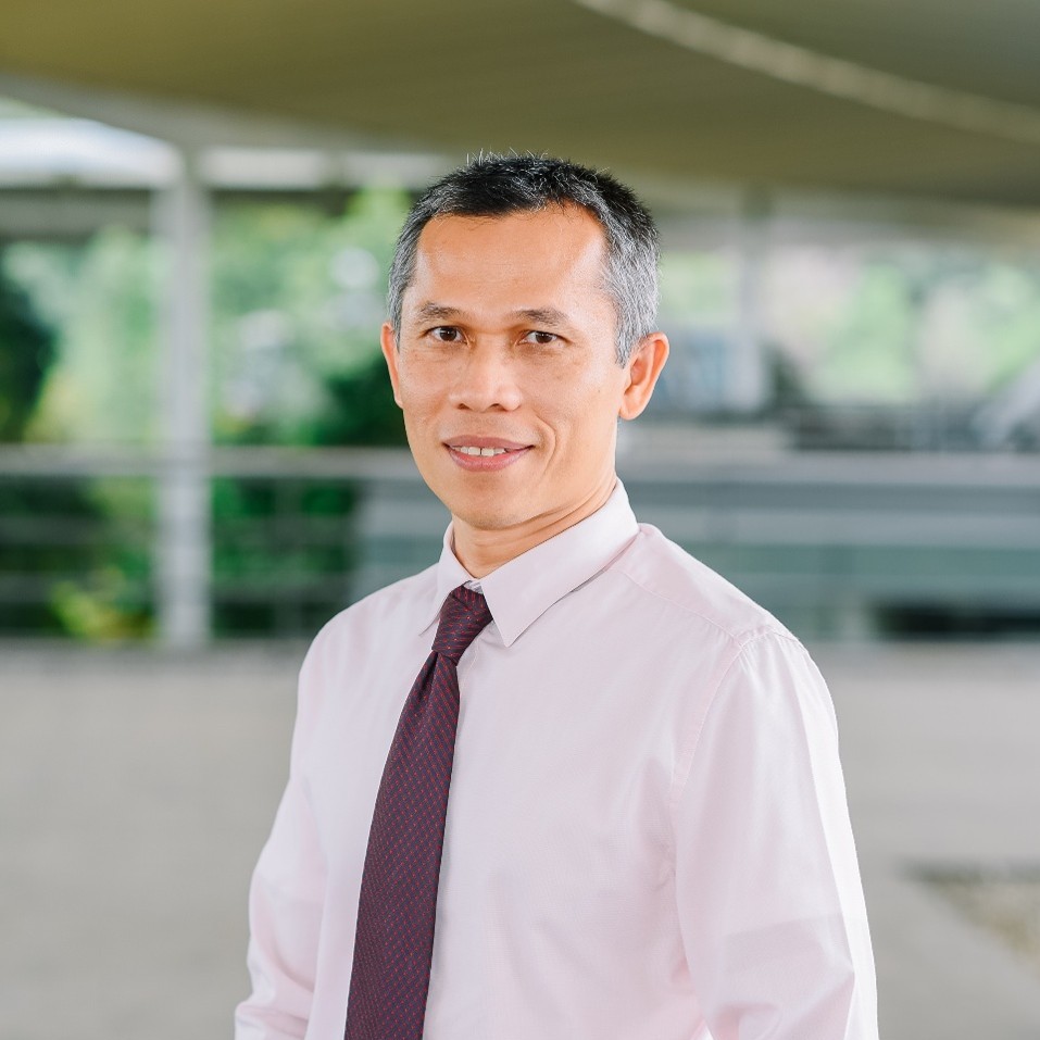 Assoc. Prof. Ts. Dr. Fawnizu Azmadi Hussin