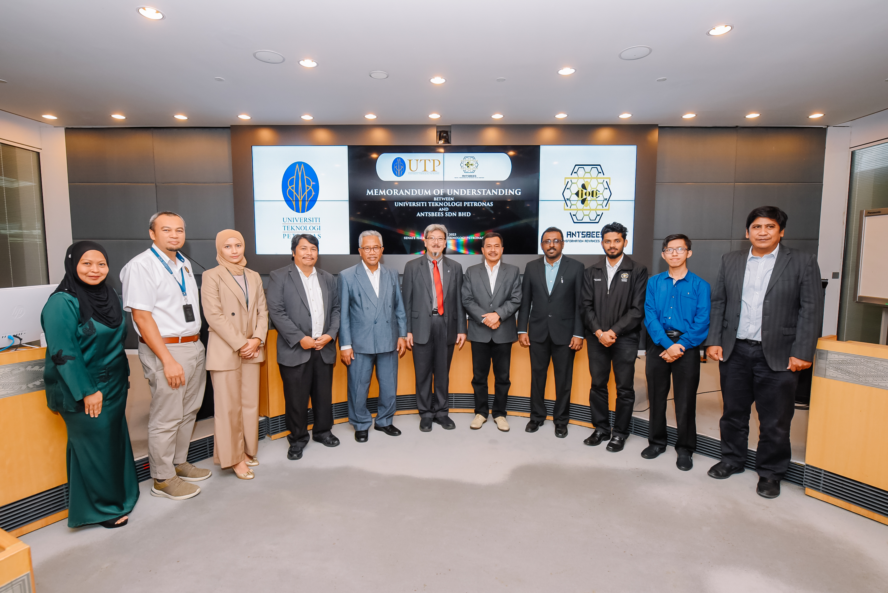 MoU UTP and Antsbees.jpg