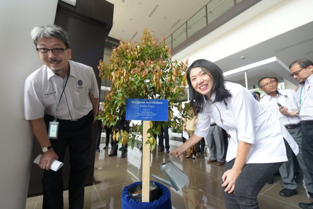 DSC_6769_1-min.jpg